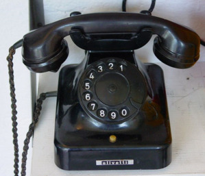 telephone