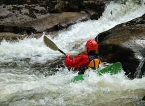 https://bethkerrblog.wordpress.com/2011/10/18/dont-fight-against-rough-waters-master-your-response/
